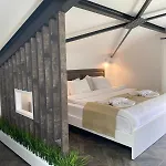 Kuca Otel