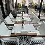 Otel Kuca *