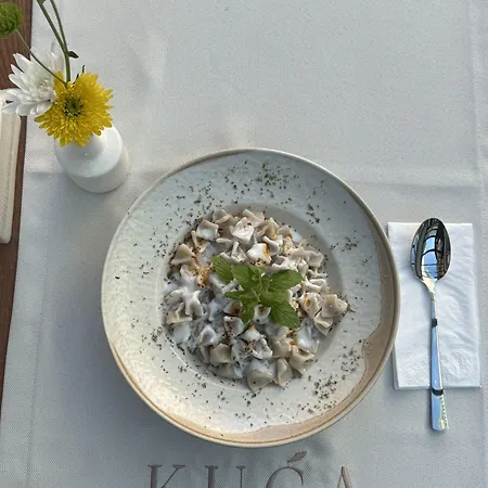 Hotel Kuca *